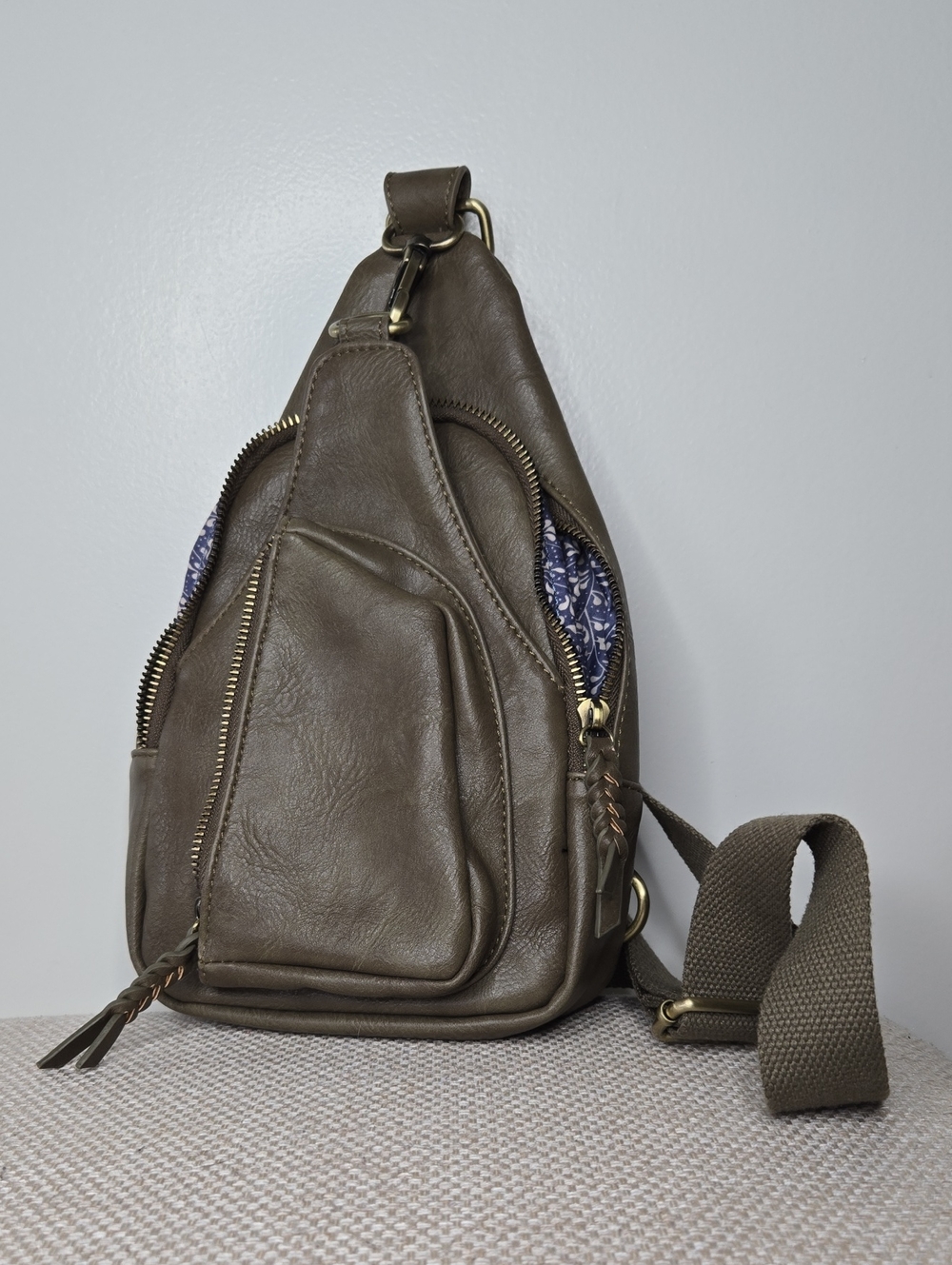 Antik Kraft Olive Sling Crossbody Bag